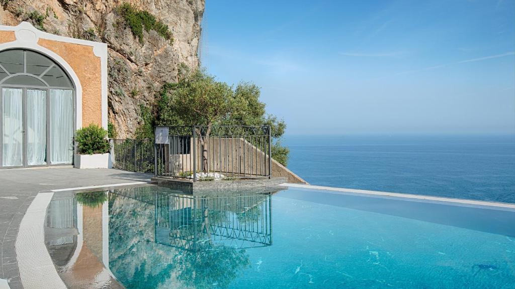 Best Luxury Hotels in Amalfi Italy