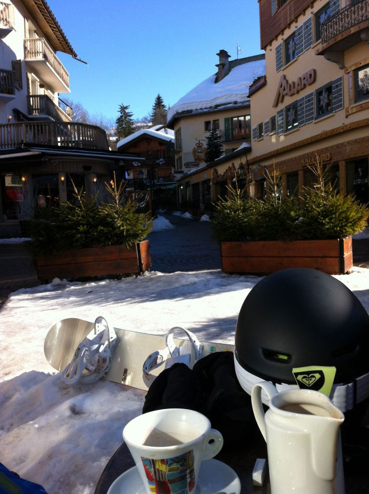 Megeve Centre Coffee Stop_optimsed