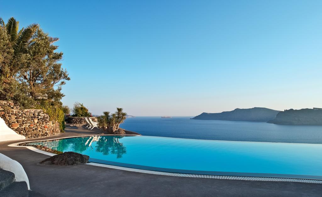 a world of luxury travel santorini