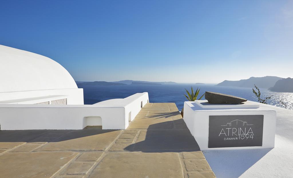 a world of luxury travel santorini