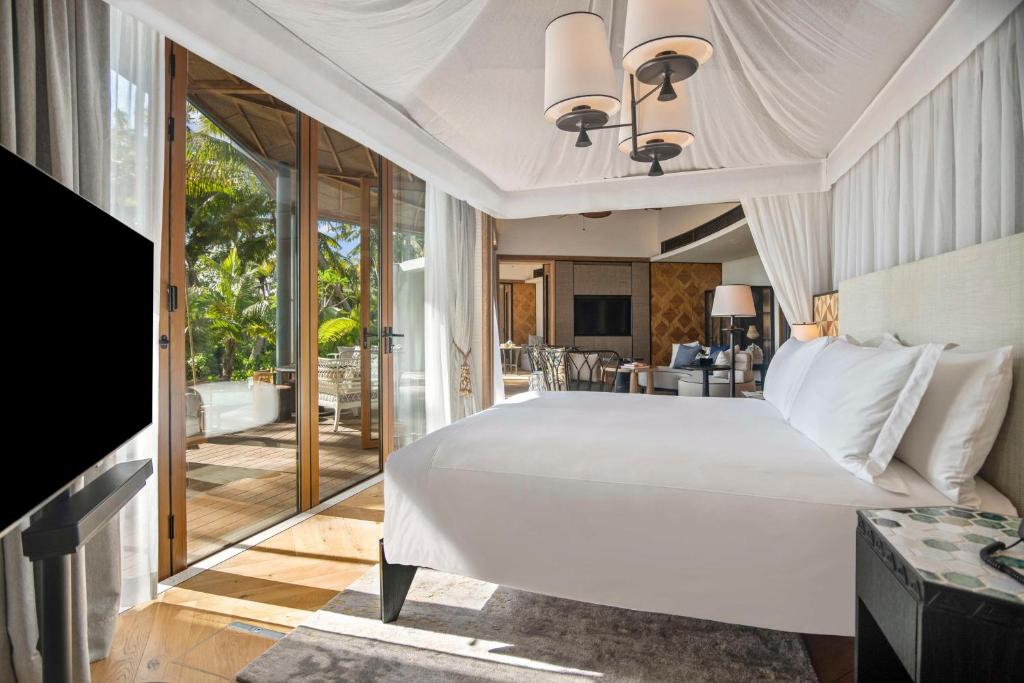 Best Luxury Hotels In The Seychelles 2024 - The Luxury Editor