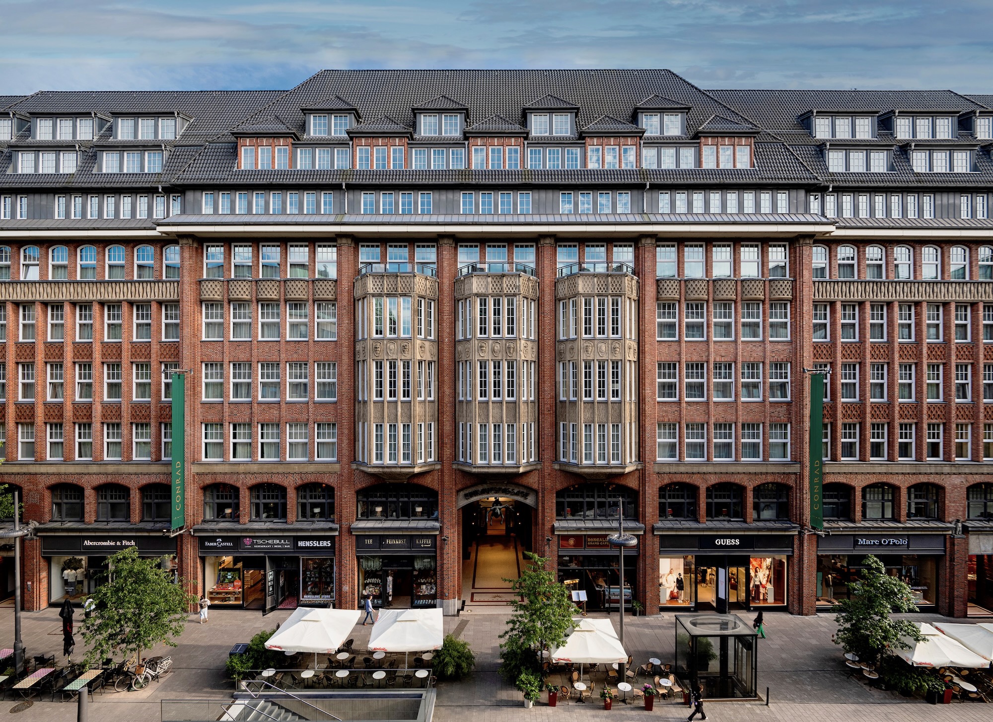 Conrad Inns & Resorts Debuts in Germany with the Opening of Conrad Hamburg
